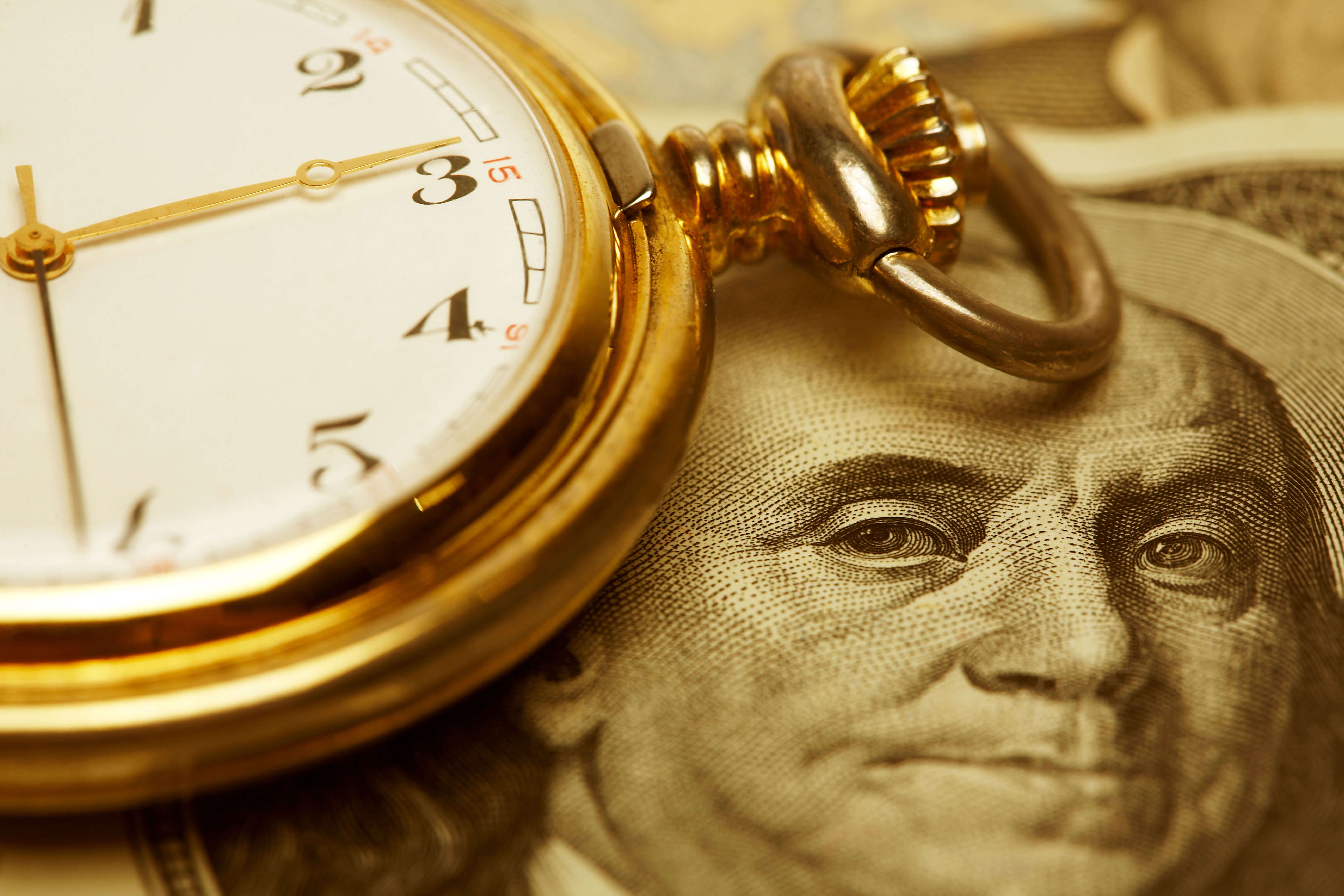 What Are the Best Times to Buy and Sell Gold? - RME Gold and Silver